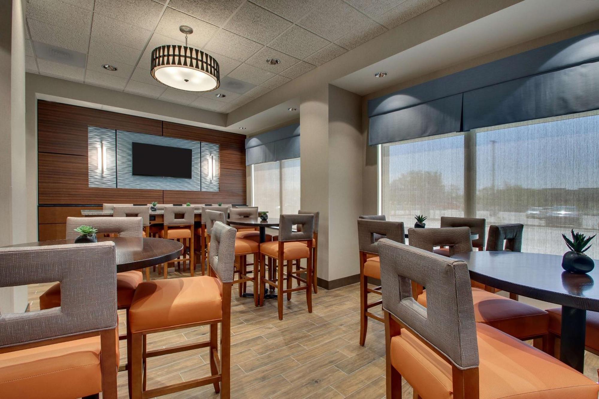 Drury Inn & Suites Iowa City Coralville Exteriér fotografie